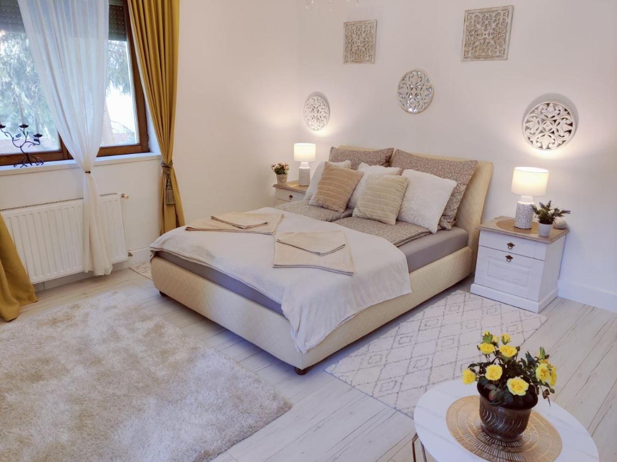 Patak Apartman Eger Exterior foto
